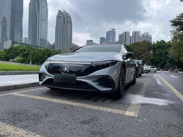 奔驰EQS 580售价151万?驾驶体验彰显卓越实力