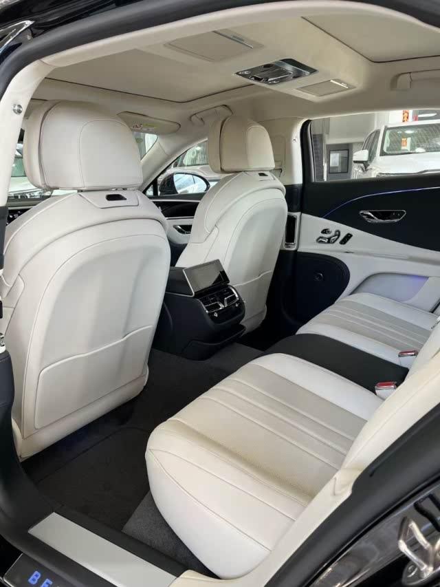 24款宾利飞驰 4.0T V8 标准版 中规进口 行情价格