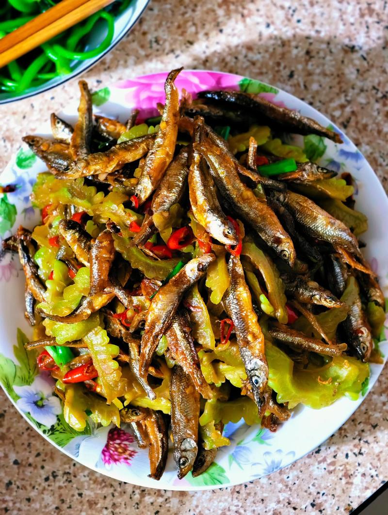 苦瓜可以和鱼一起吃了怎么办?请问苦瓜和鱼能不能一起吃