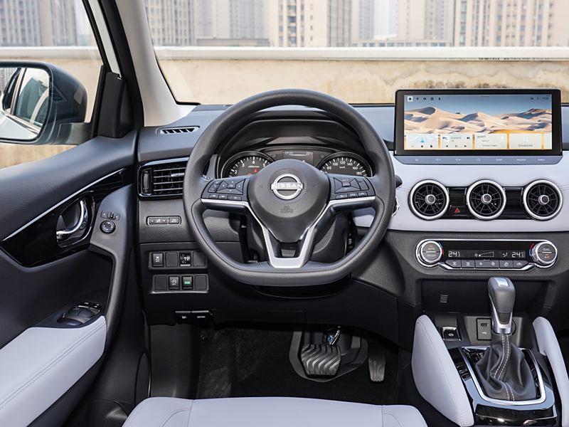 新东风日产逍客爬坡用什么档