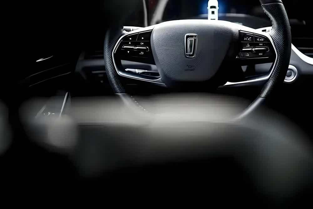 从国民神车到边缘化困局:奔腾如何成为“央企光环下的失语者”?