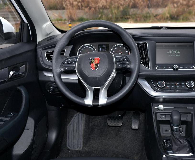 荣威360卖的紧俏的亮点是什么?又有哪些优缺点