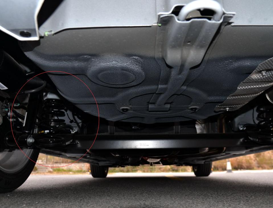 荣威360卖的紧俏的亮点是什么?又有哪些优缺点