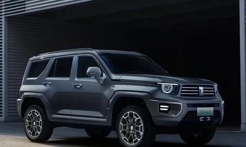 丰田普拉多和坦克 700Hi4-T 谁更值?