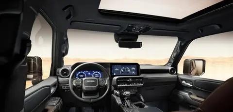 丰田普拉多和坦克 700Hi4-T 谁更值?