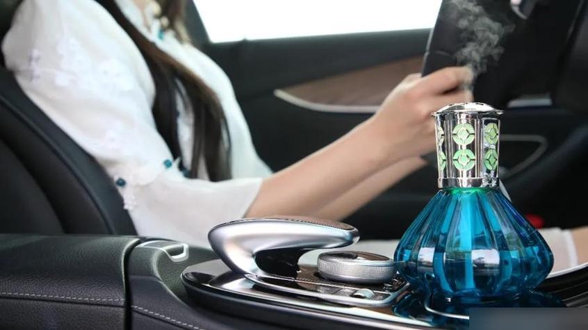 夏天在车内使用车载香薰安全吗?