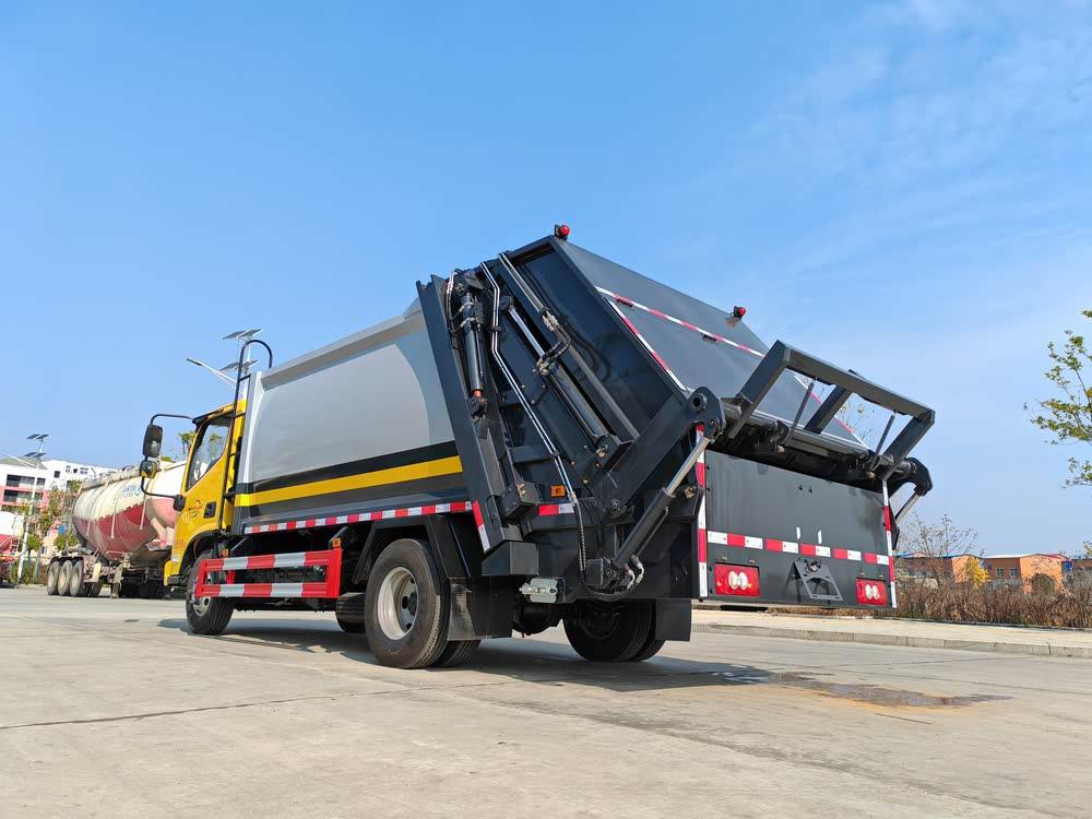 好车不贵!福田奥铃9方压缩垃圾车?城市环境的美容师!