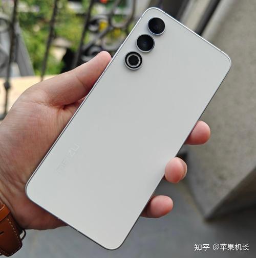 苹果手机和魅族哪个好?魅族和iphone哪个更值得购买