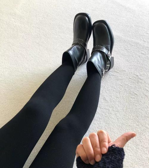 裤子里的弹力丝出来了?裤子出弹力丝是质量问题吗