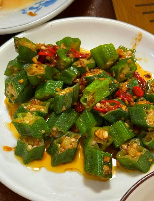 秋葵与豆角能一起炒吗？秋葵和豆角能在一起吃吗