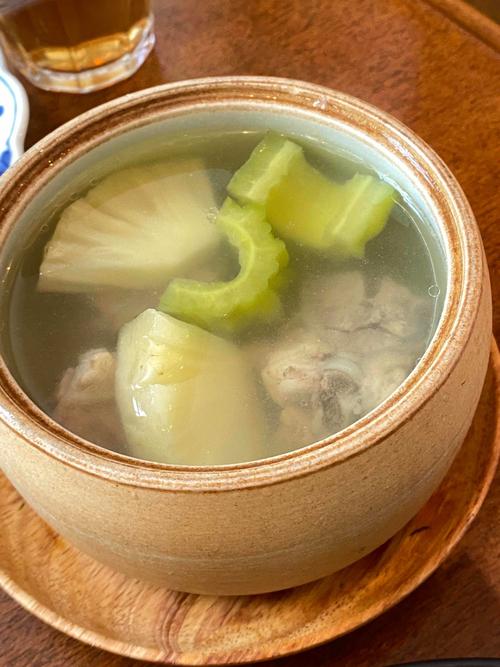 苦瓜和梨能一起吃吗？梨和苦瓜一起吃会有什么反应