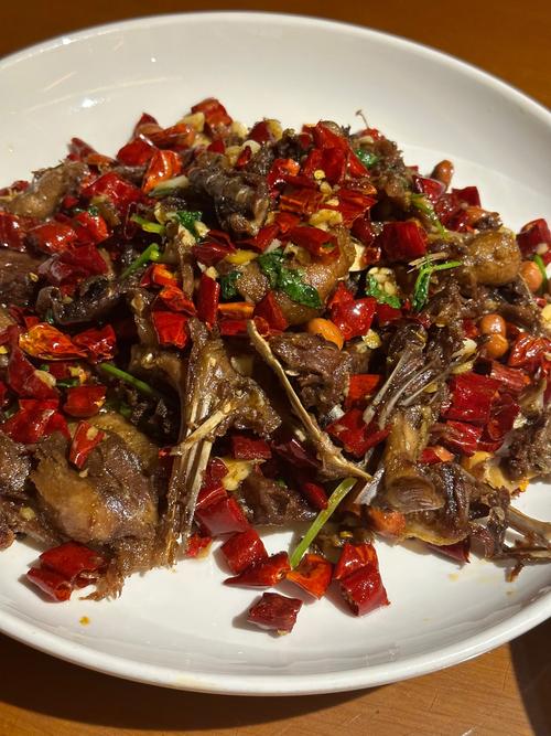 烤鸭炒着吃最简单的做法怎么去味儿?烤鸭如何炒好吃