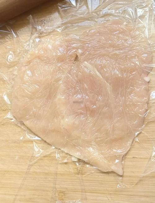 肯德基的鸡排怎么做才会酥脆？肯德基鸡排怎么腌制?