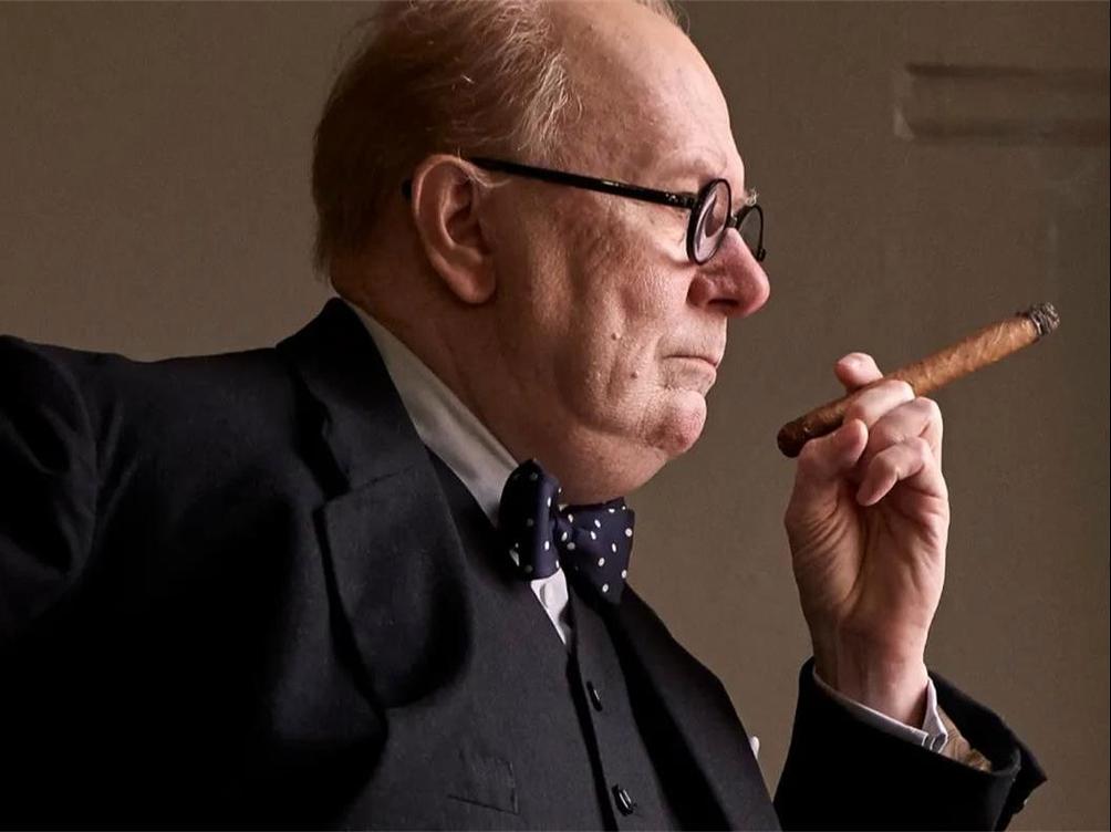 丘吉尔的全名叫啥？丘吉尔长啥样