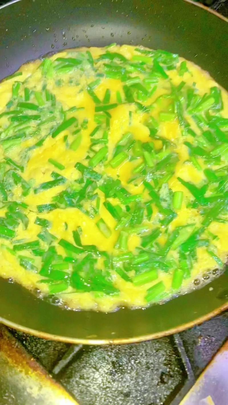 韭菜鸡蛋怎样做最营养健康？韭菜鸡蛋怎么做好吃