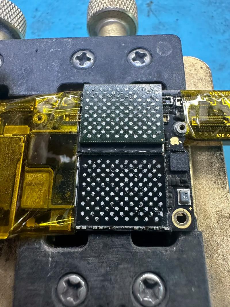 苹果4s白苹果修复教程？iphone4s白苹果修复