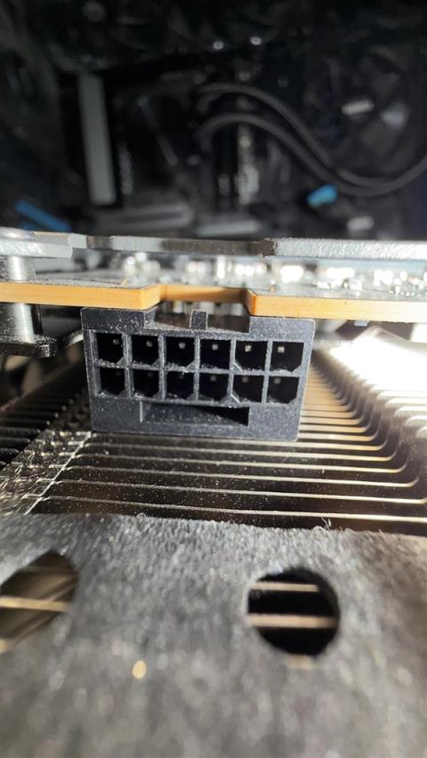 问题太多了！RX9070XT显卡12V-2x6接口又烧毁(图2)