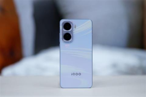 同档唯一2KLTPO屏！iQOONeo11图赏(图6)