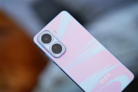 同档唯一2KLTPO屏！iQOONeo11图赏(图10)