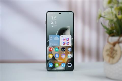 5.99mm超薄机身！联想motoX70Air图赏