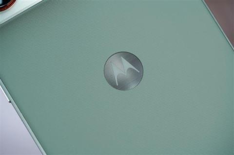 5.99mm超薄机身！联想motoX70Air图赏(图15)