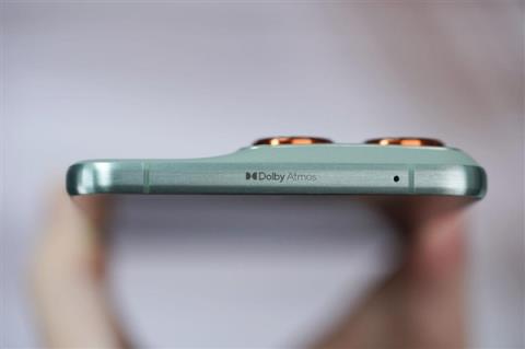 5.99mm超薄机身！联想motoX70Air图赏(图19)