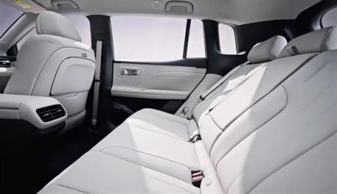 12.68万、一升油发3.73度电！广汽埃安首款增程车i60预售(图6)