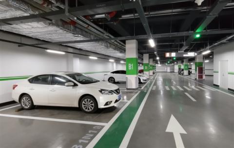 为何买了车位缴了物业费 还要收管理费 律师详解(图1)