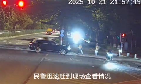 把辅助驾驶当代驾!男子喝酒后用智驾开车回家 结果睡在路口(图1)