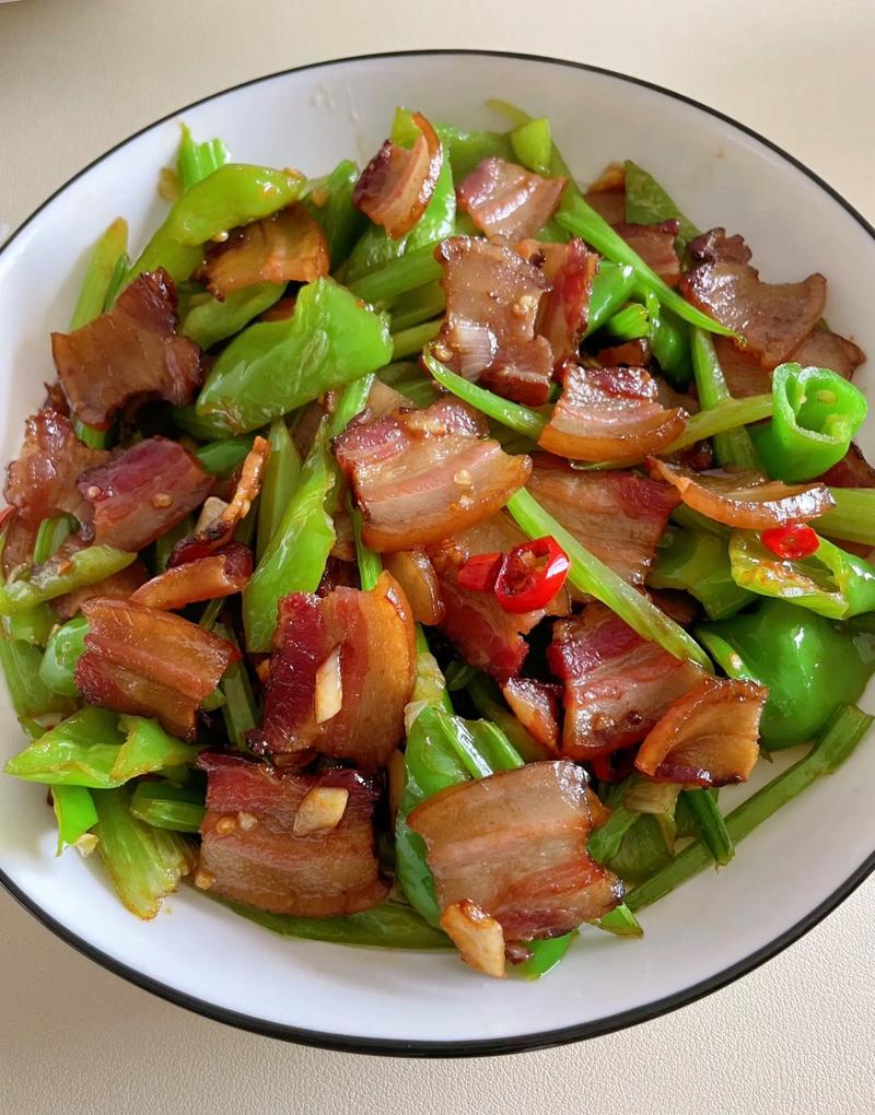 腊肉怎么做好吃啊？腊肉怎么做好吃啊窍门