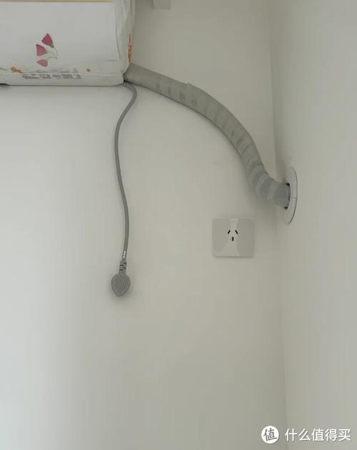 空调运作时直接拔掉插头好吗?空调运作时直接拔掉插头好吗视频