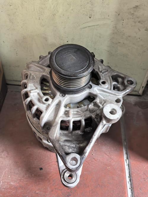 汽车发电机坏了是修还是换?汽车发电机坏了是修还是换原厂的吗