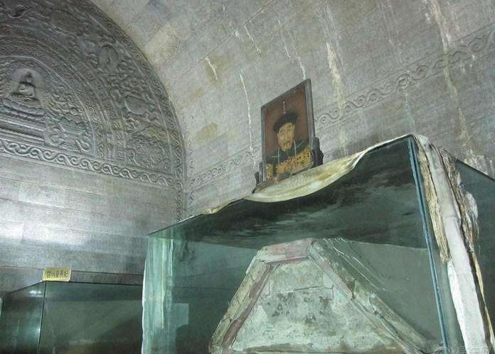 康熙的墓被挖掘了吗?康熙的墓被谁盗了