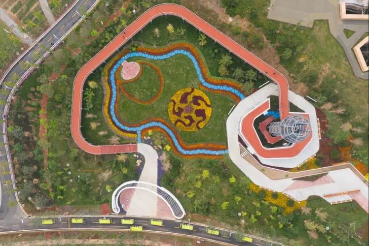 秦皇岛人民广场介绍?秦皇岛人民广场标志物解说