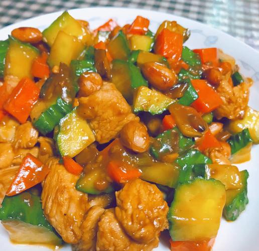 宫保鸡丁可以放土豆吗？宫保鸡丁可以和土豆丝一起吃吗