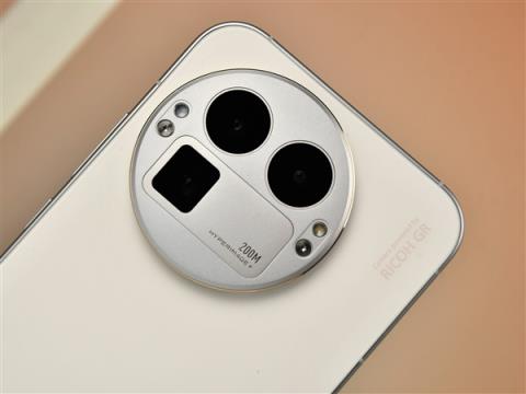 背屏、背部扬声器、可拆卸镜头模组：这些创新说明了什么(图9)