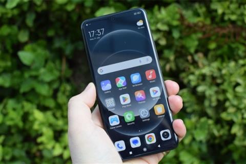 小米17Ultra蓄势待发：直屏+大圆镜头 没有背屏(图1)