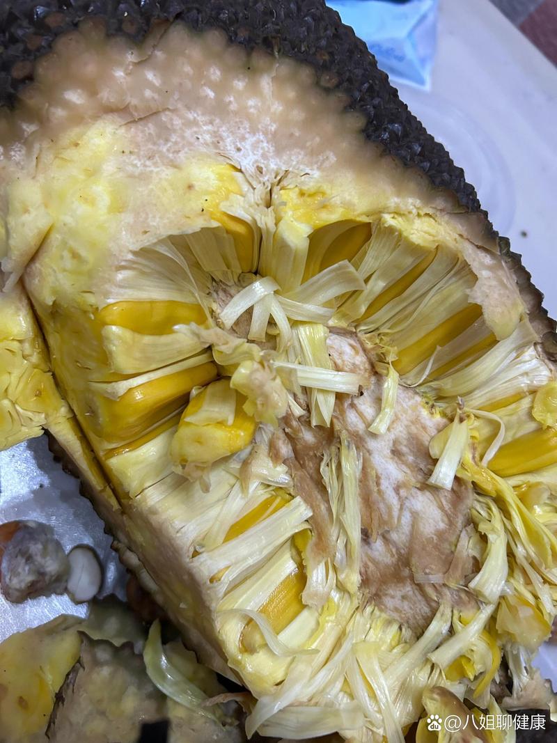 菠萝蜜发软是怎么回事？菠萝蜜有点软了但是还没有香味