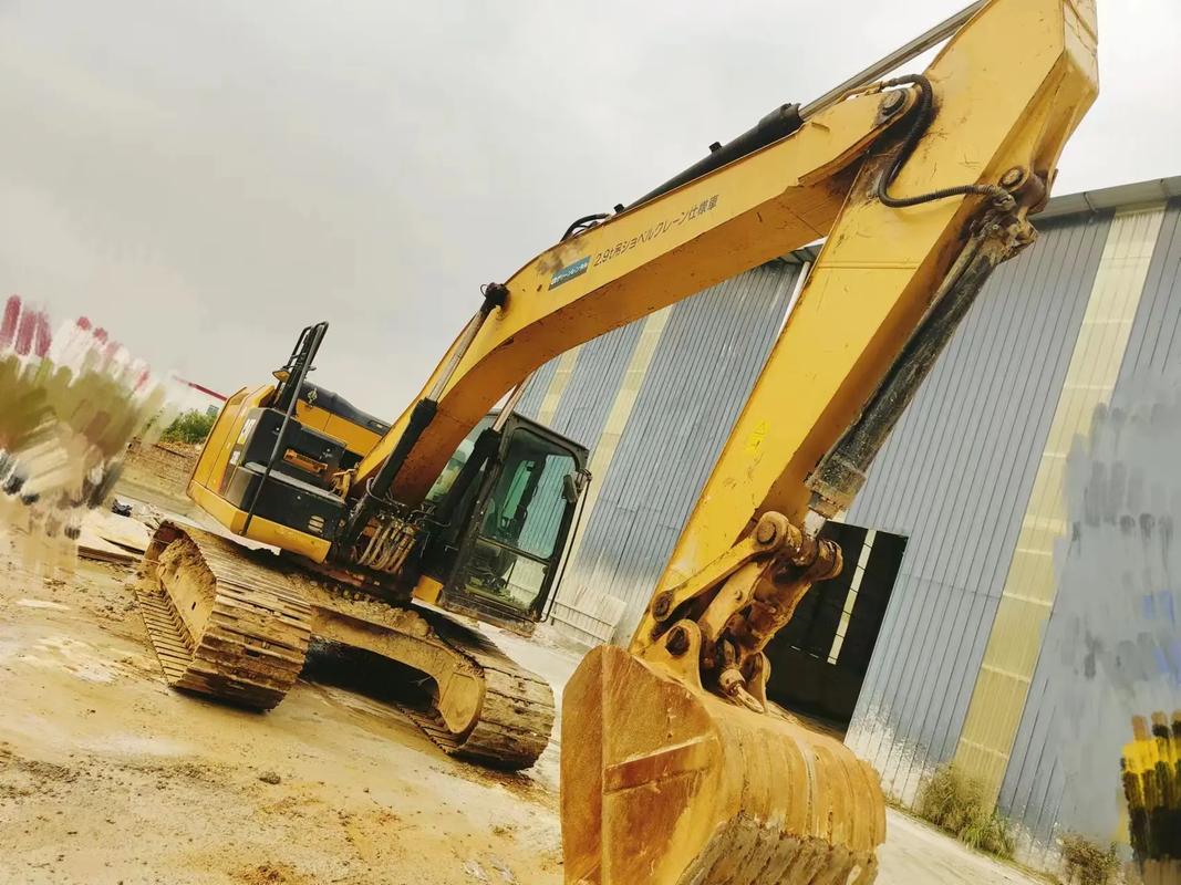 卡特最大挖掘机8000参数?卡特挖掘机8000多少钱