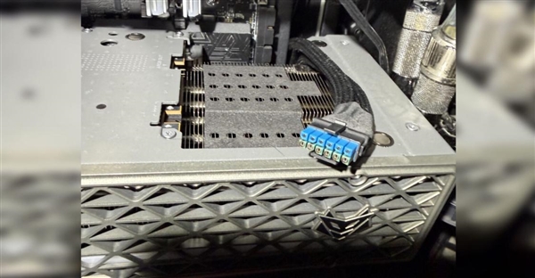 还怎么放心用：又一起RX 9070 XT显卡12V-2x6接口烧毁！