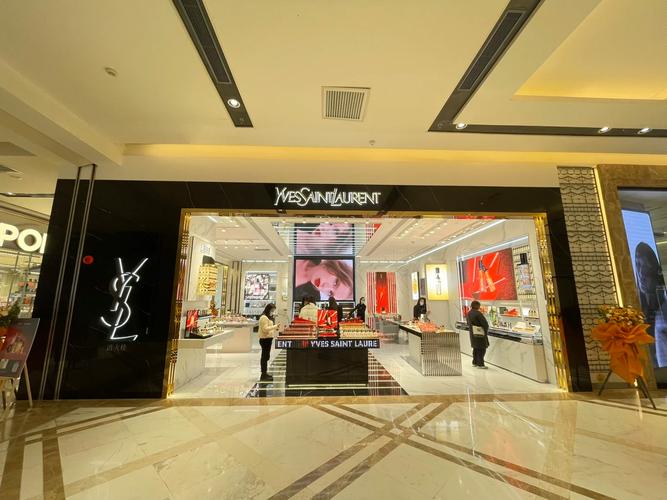 兰州有没有ysl专柜?兰州哪个商场有圣罗兰包包专柜