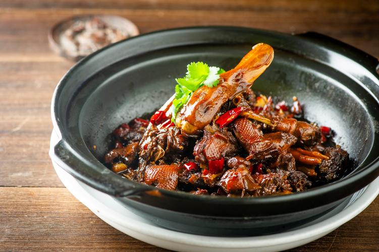 啤酒鸭里面还可以加点什么的菜?啤酒鸭里面可以加什么配菜