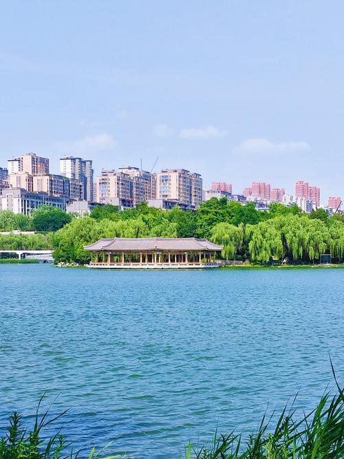 曲江池公园一圈有多长？曲江池公园怎么样