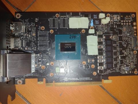 7年前的GTX1650SUPER原型卡重见天日:少了128个核心 但多了PCIe4.0(图2)