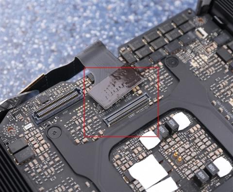 PCIe接口损坏 2万元的RTX5090原地报废!NVIDIA同意免费换新(图4)