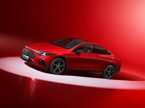 直言“不是杂牌电动车” 全新纯电奔驰CLA上市:24.9万起(图1)