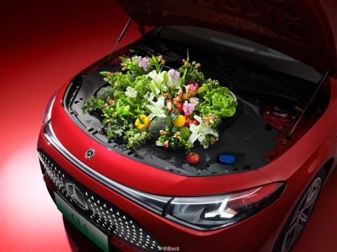 直言“不是杂牌电动车” 全新纯电奔驰CLA上市:24.9万起(图6)