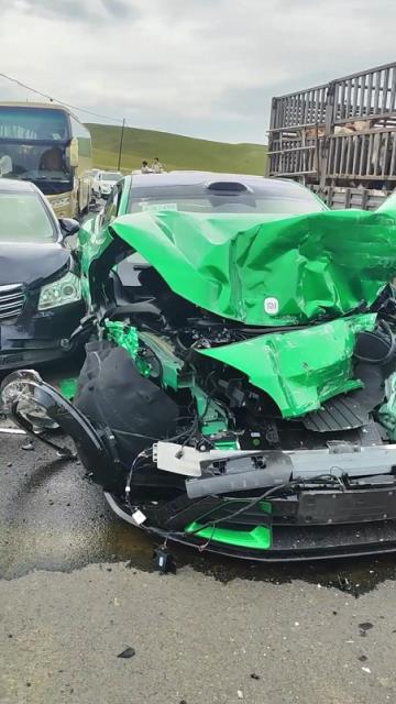 雷军回应小米YU7全网首拆视频:欢迎同行和专家指点(图5)