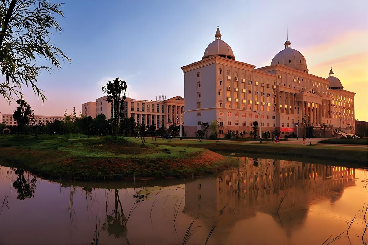 荆州职业技术学院？荆州职业技术学院怎么样