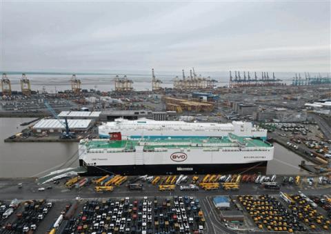 比亚迪在英国卖爆了！10月销量接近特斯拉7倍(图2)